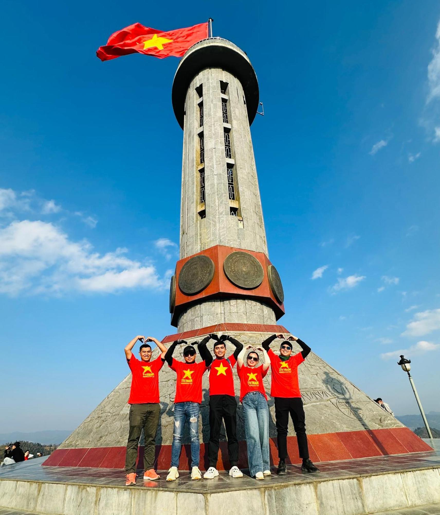 Aparthotel Tl Adventure Tour & Motorbike Ha Giang Exteriér fotografie