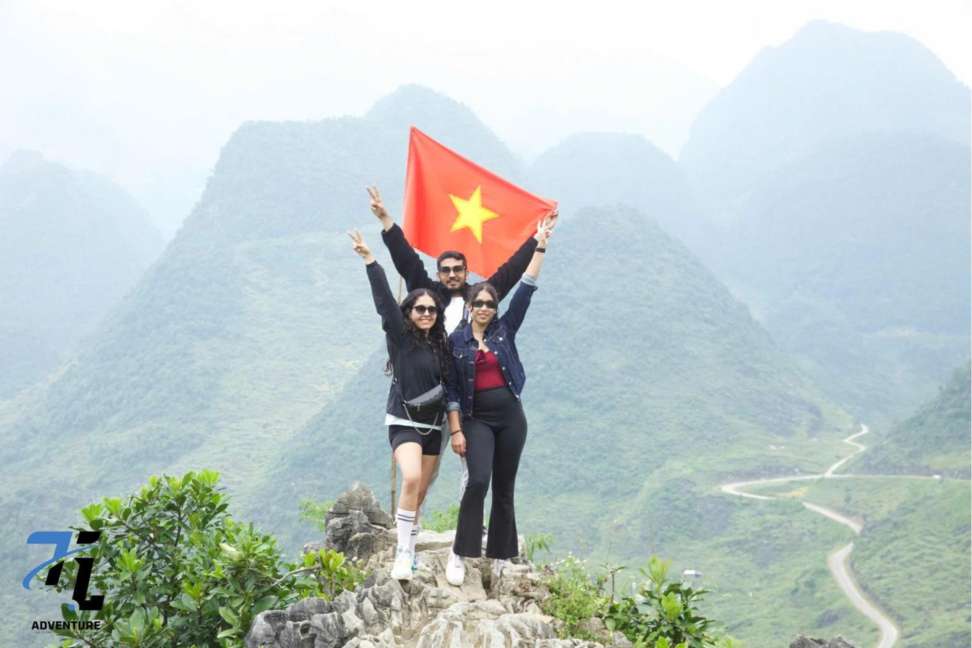 Aparthotel Tl Adventure Tour & Motorbike Ha Giang Exteriér fotografie